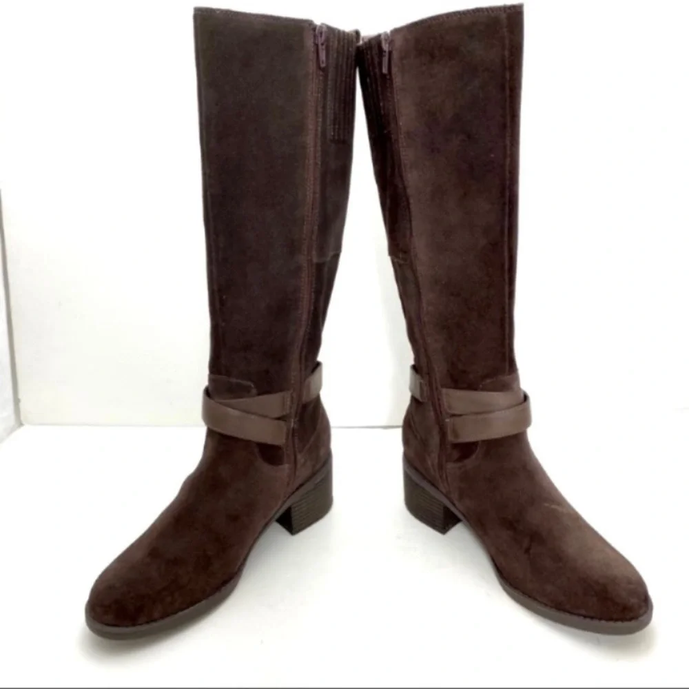 Clarks Nevella March Suede Classic Knees High Riding Boot Brown Size 6.5 New